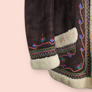 VINTAGE - AUTHENTIC POLISH 70s SUEDE COAT WITH DETAILED EMBROIDERY