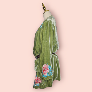 CHASING UNICORNS - 'ONE NIGHT IN HEAVEN' Silk Velvet & Embroidered Short Housecoat  RRP $592 NWT (current season)