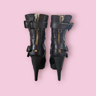 BURBERRY - BIKER SHEARLING LINED ANKLE BOOT est. RRP $1270